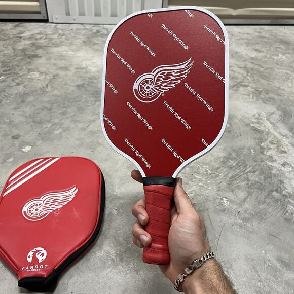 Detroit Redwings Pickeball Paddle Cover + Paddles by Parrot Paddles - Picture 2 of 7
